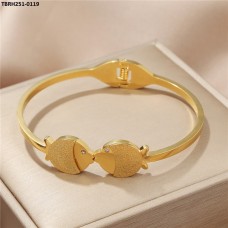 TBRH251 ZHJ Twins Fish Hand Bracelet Openable